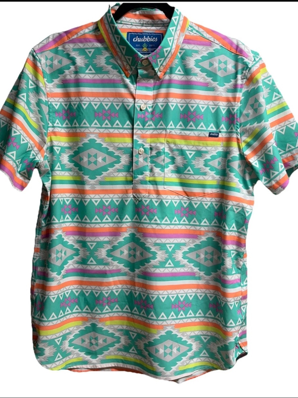 Chubbies Men’s Aztec print Short Sleeve lightweight Button-Up Shirt Men’s Medium